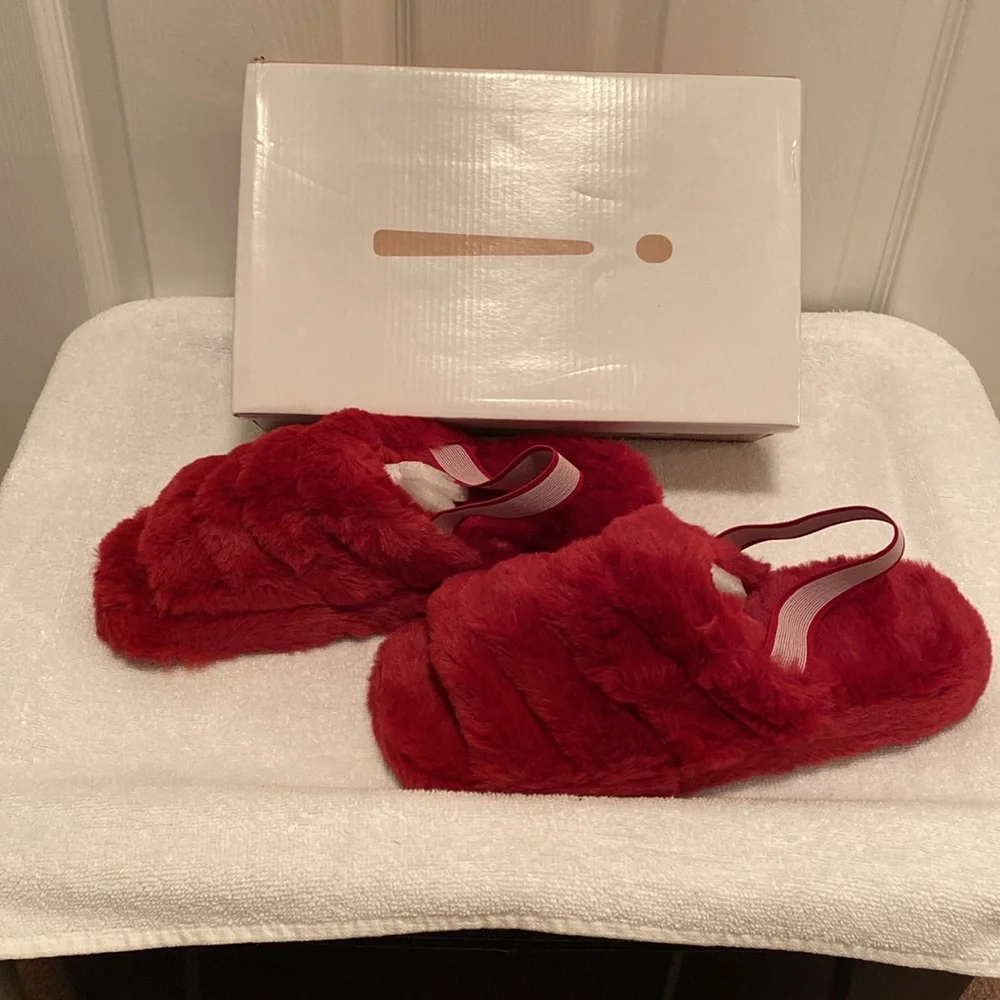 Brand New Miss Morei Red Open Toe Slippers…size 10 - Picture 2 of 8